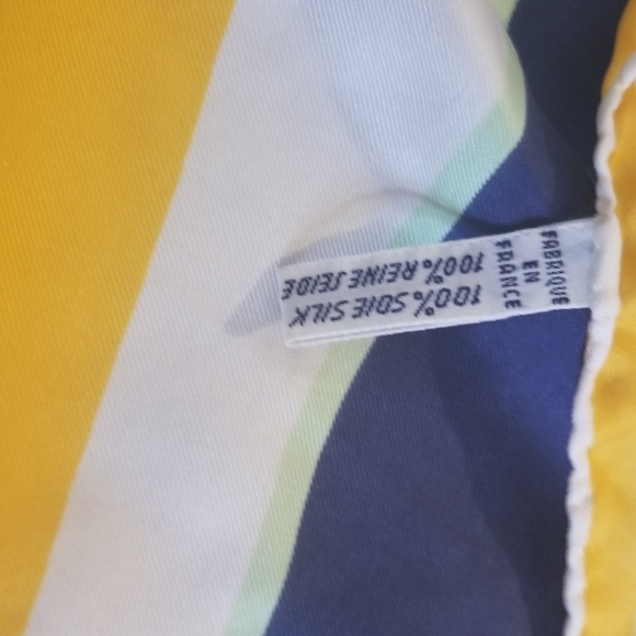 💗Authentic Lanvin Silk Scarf💗 - Picture 4 of 4